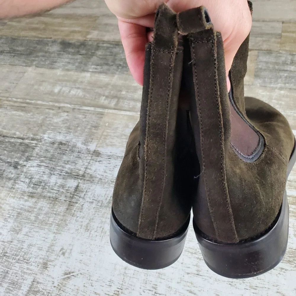 Thursday Boot Co. Mens Chelsea Boot Sz 9.5 Dark Olive Suede Elastic Side Panels